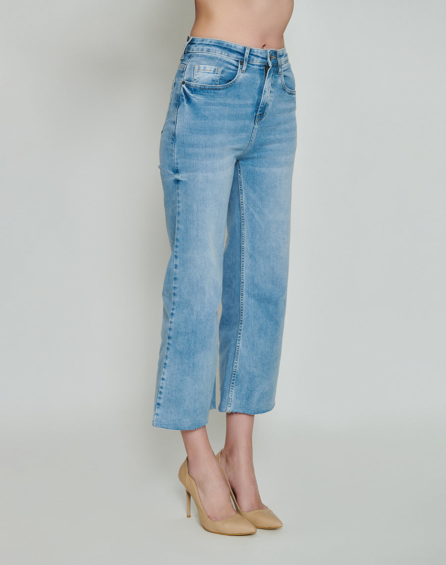 Light Blue Wide-legged Jeans