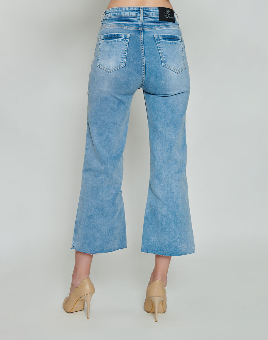 Light Blue Wide-legged Jeans